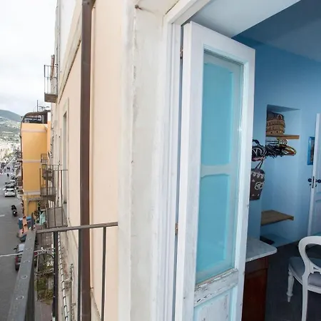 Casa Anna Con Terrazzo, Apartment Lipari (Isola Lipari)