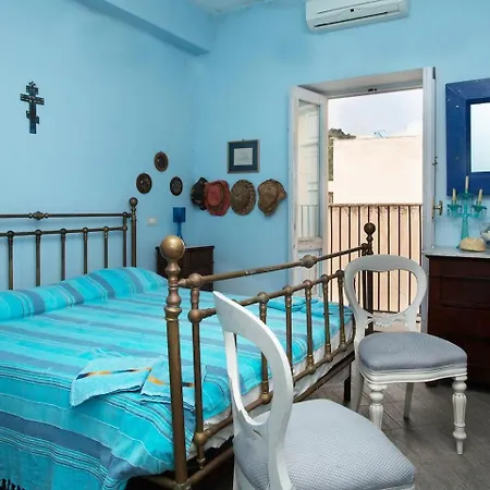 Casa Anna Con Terrazzo, Lipari (Isola Lipari)