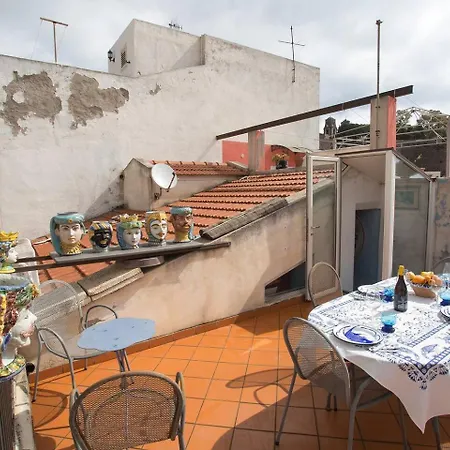 Apartment Casa Anna Con Terrazzo, Lipari (Isola Lipari)